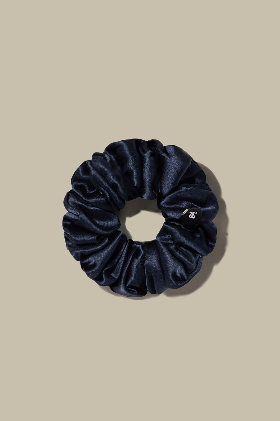 Weiche Seiden-Medium-Scrunchie
