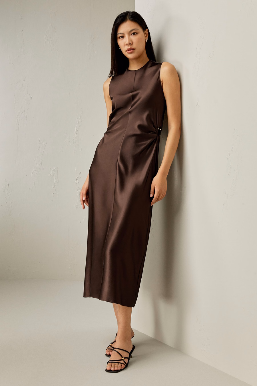 Ärmelloses A-Linien-Seidenkleid