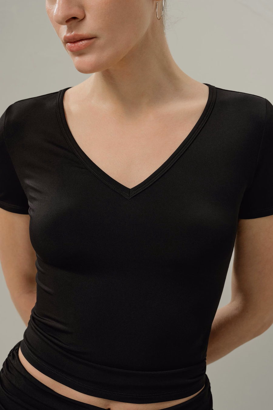 Seidenbrise Jersey V-Ausschnitt T-Shirt