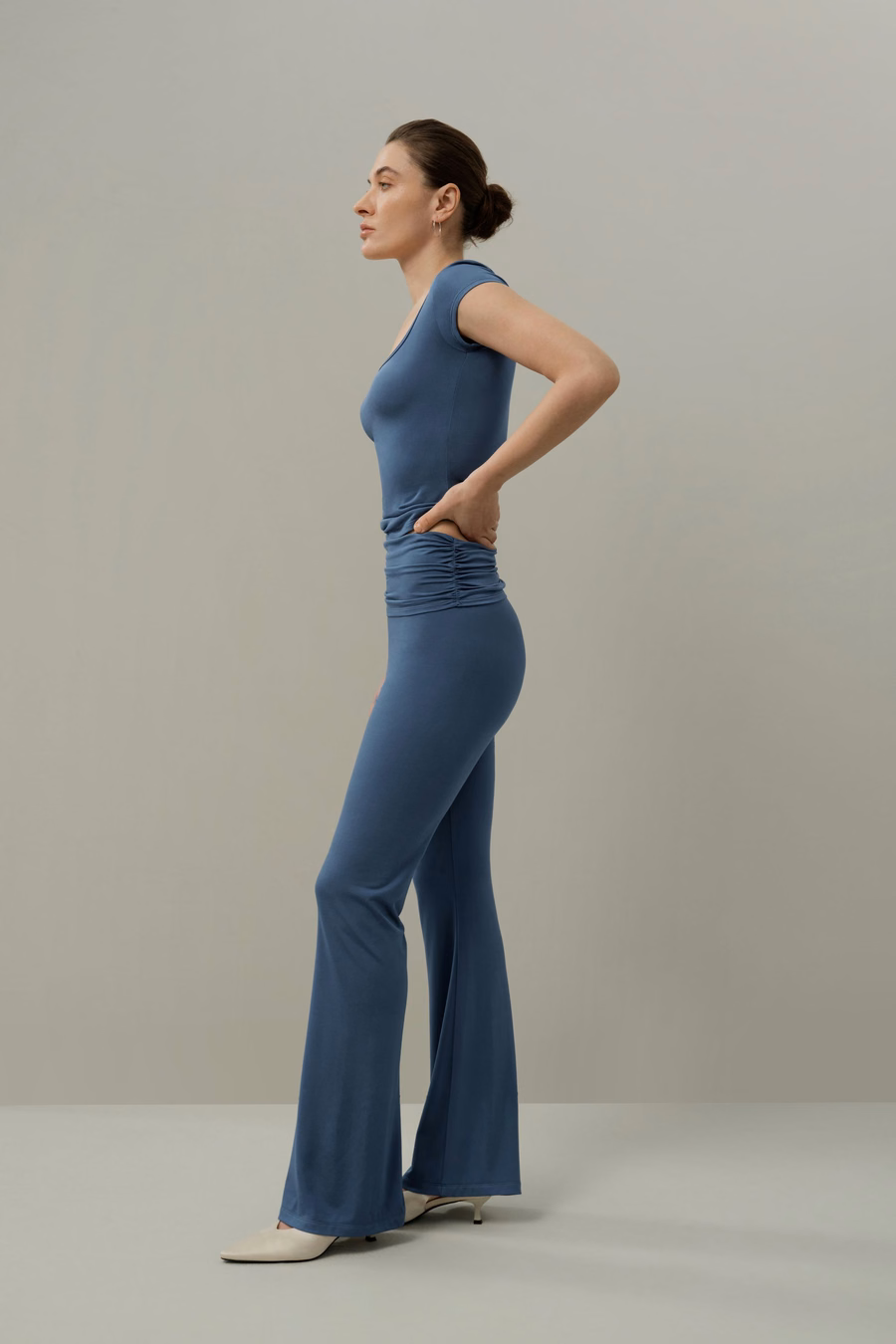 Seidenbreeze-Jersey-Fließende Flare-Hose