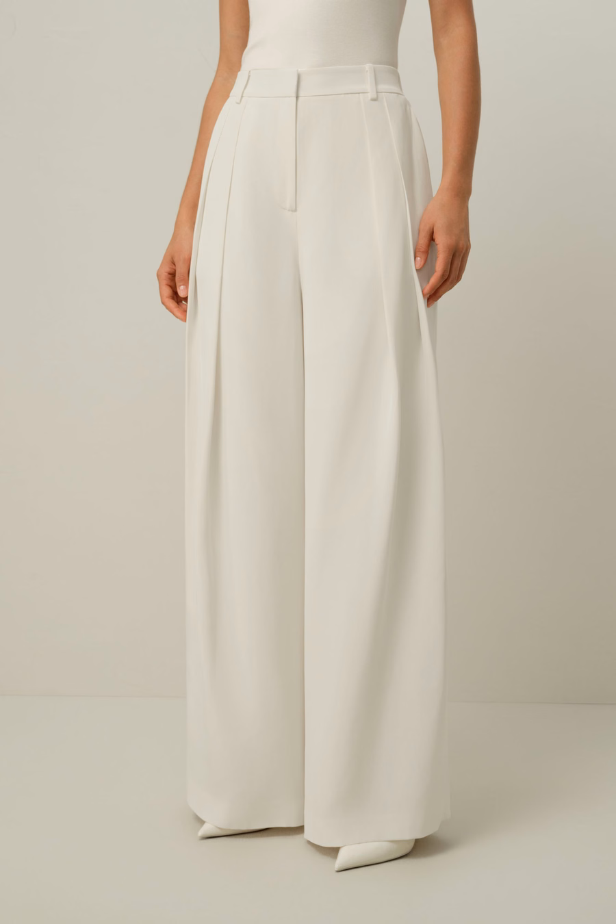 Seiden-Crepé-Hose mit weitem Bein