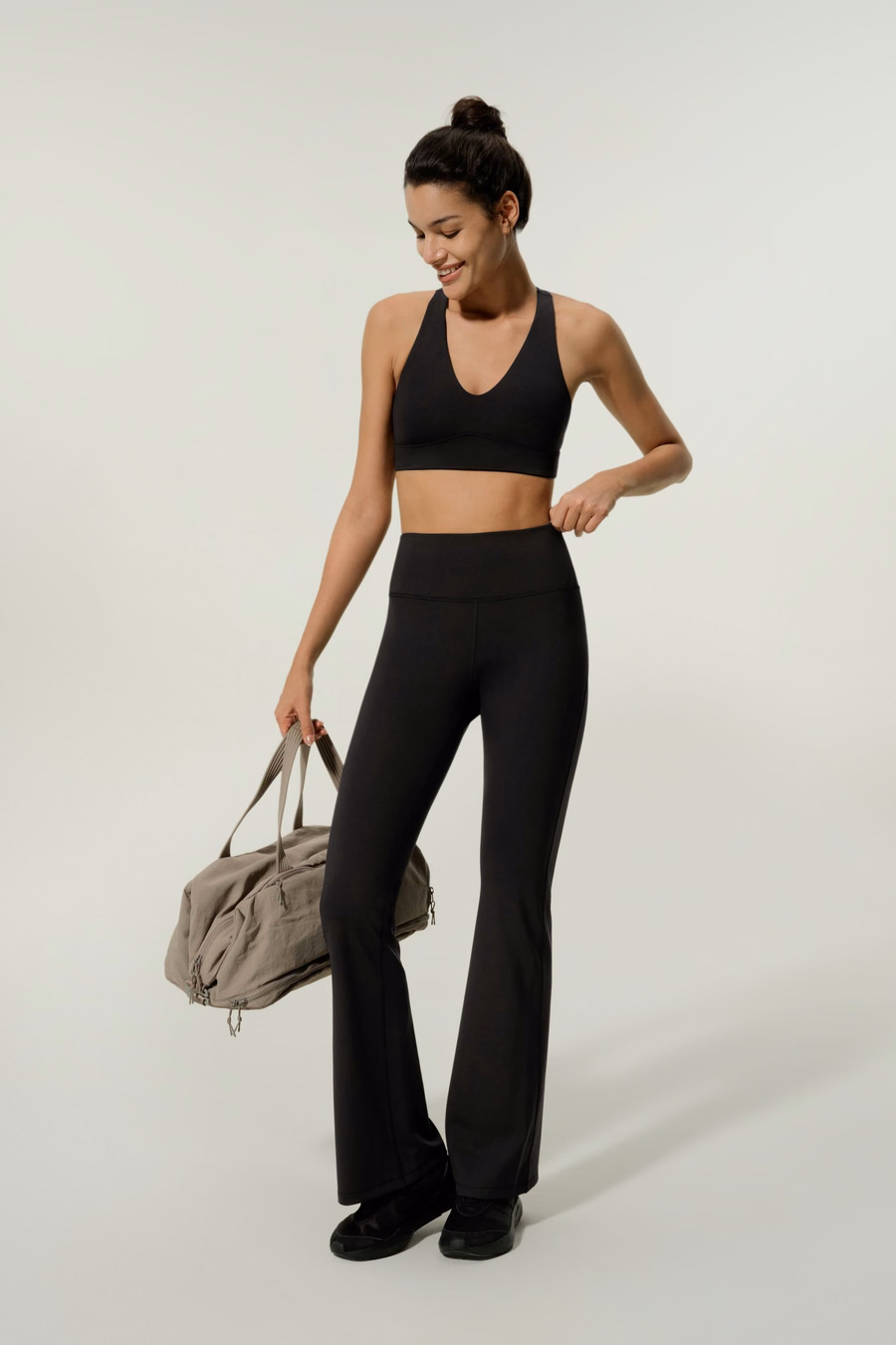 SilkContour™ Drape Flow Leggings