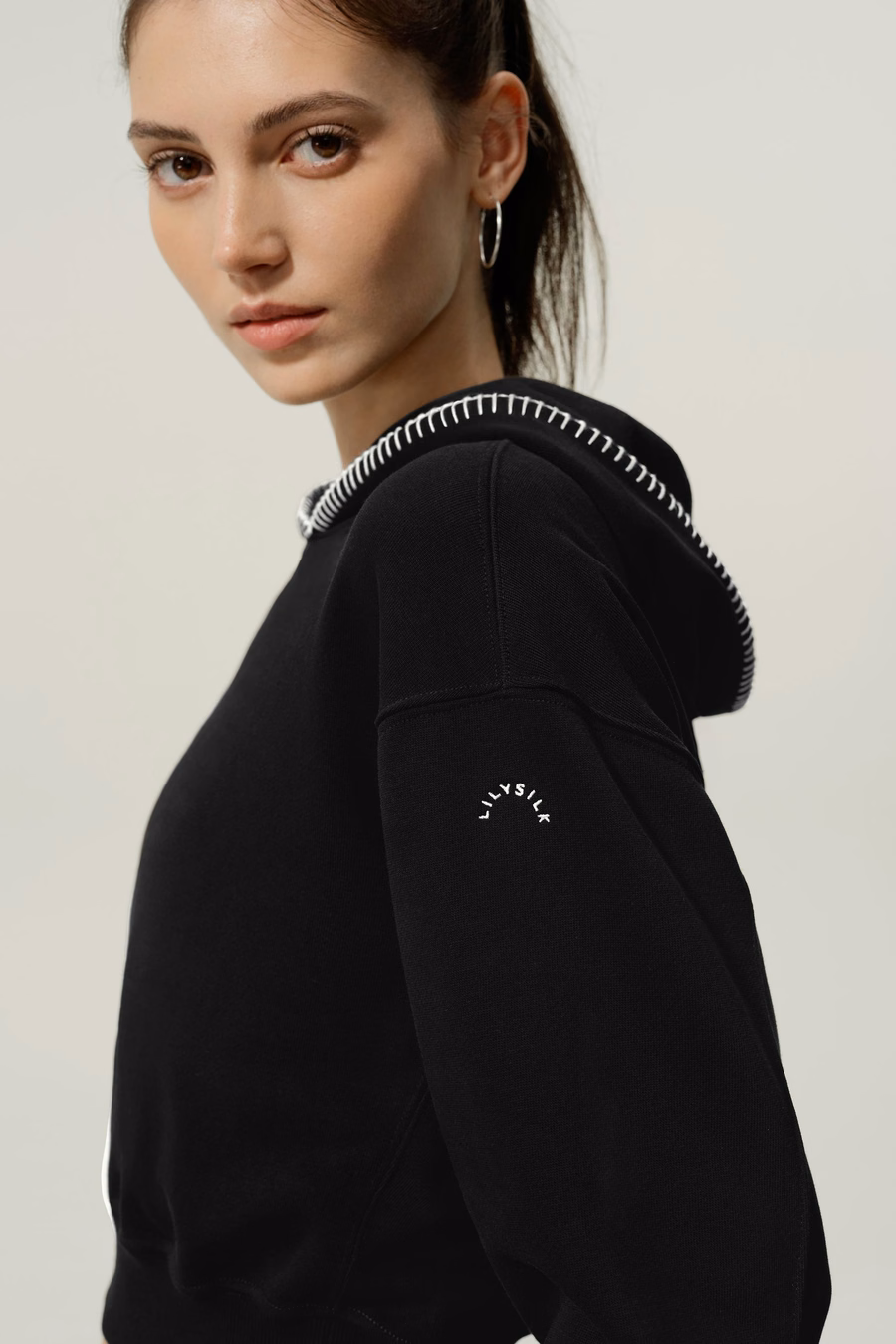Seamflow Poise Pullover