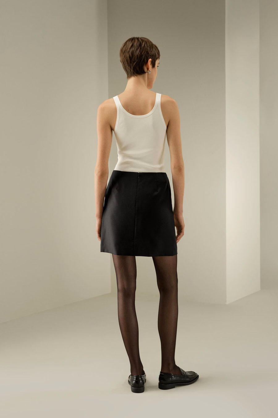 Silk-Wool Blend Short Pencil Skirt