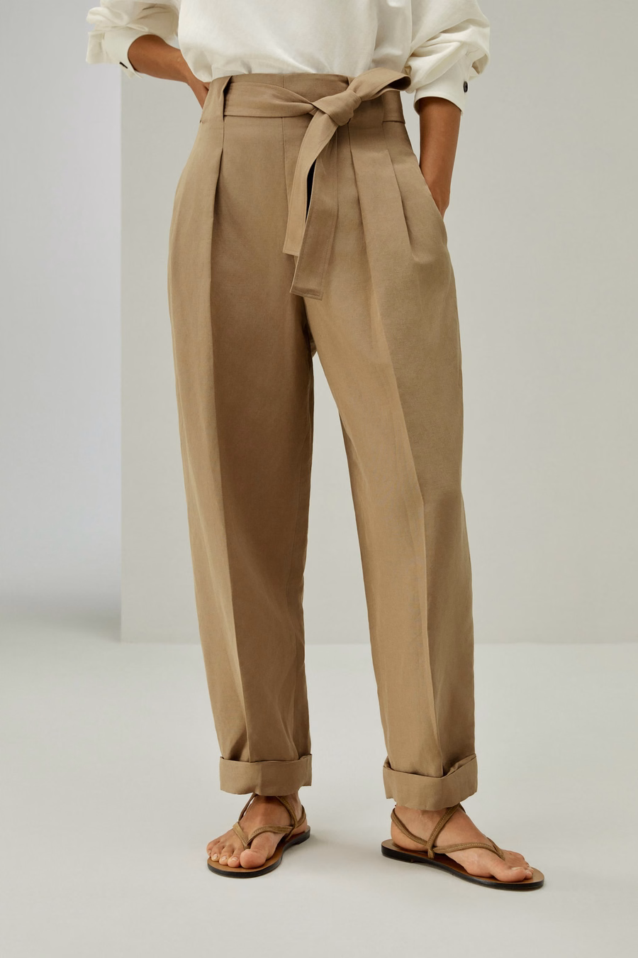 Atmungsaktive Seiden-Leinen-Mix-Tapered Pants