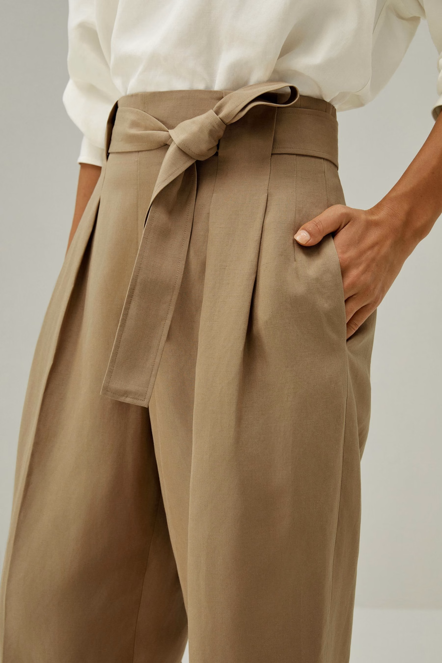 Atmungsaktive Seiden-Leinen-Mix-Tapered Pants
