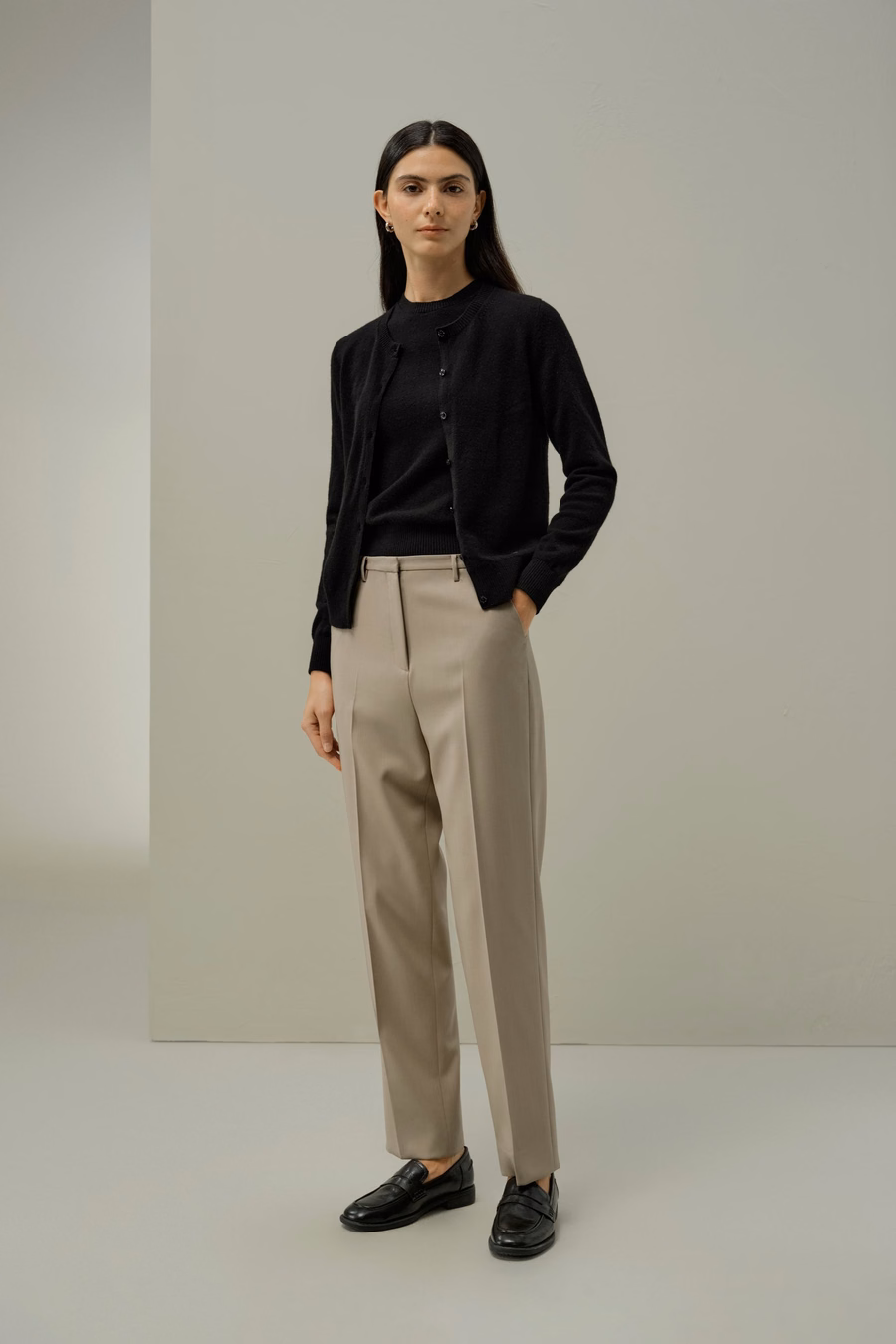 Cashmere-Fitted Crew Neck Cardigan