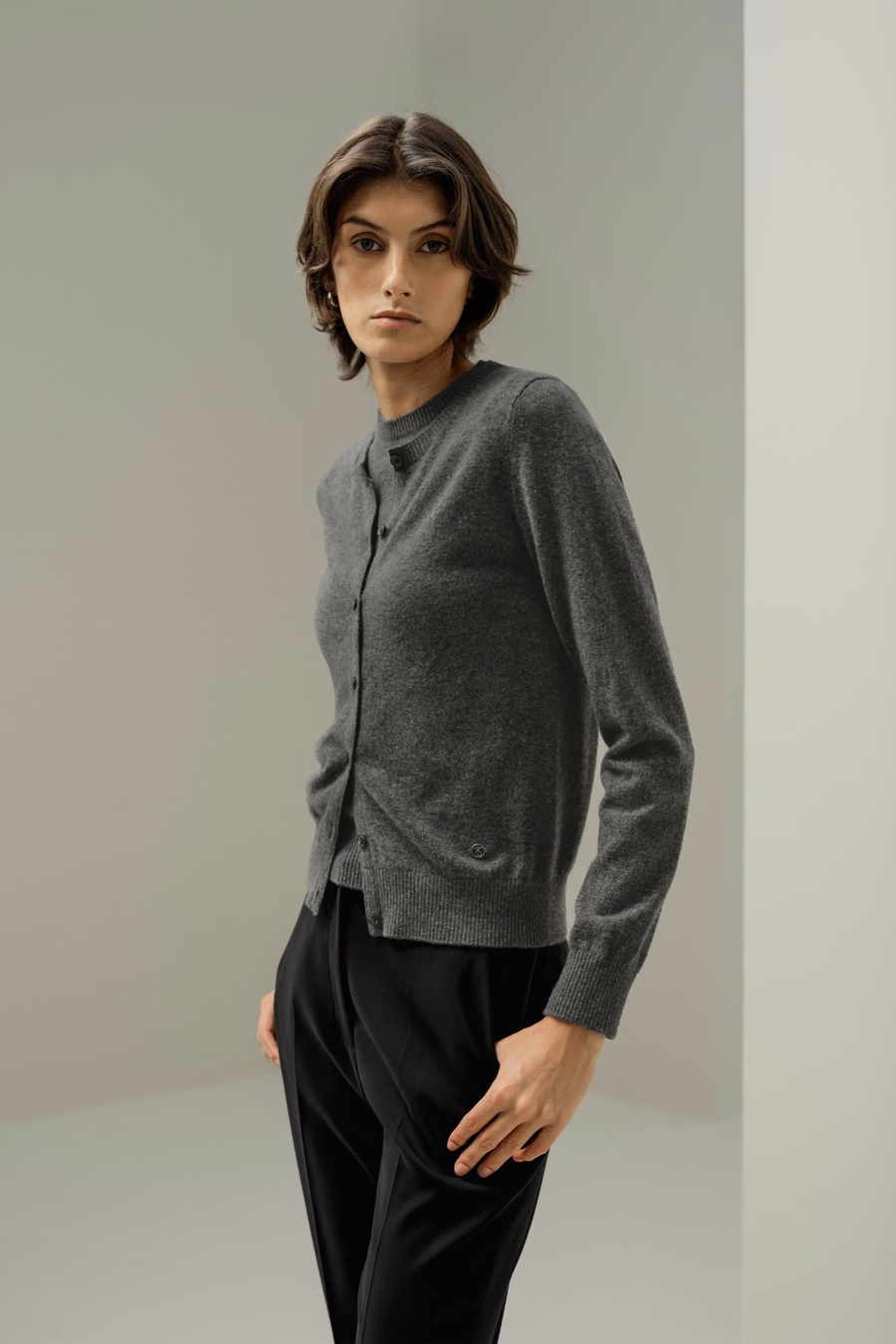 Cashmere-Fitted Crew Neck Cardigan