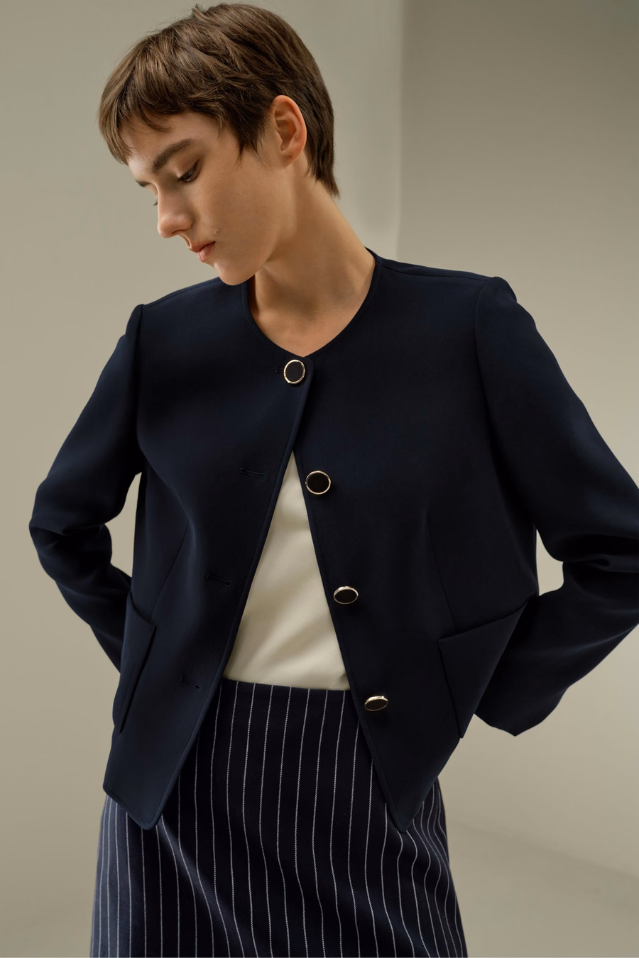 Maßgeschneiderte Boxy-Seidenjacke