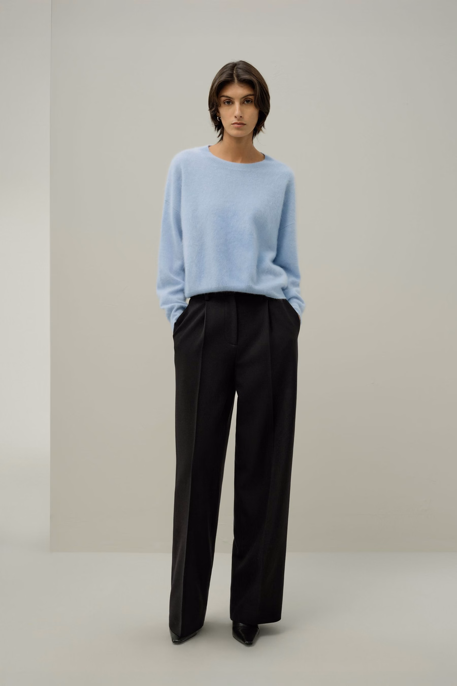 Entspannter Cashmere-Pullover mit fallenden Schultern