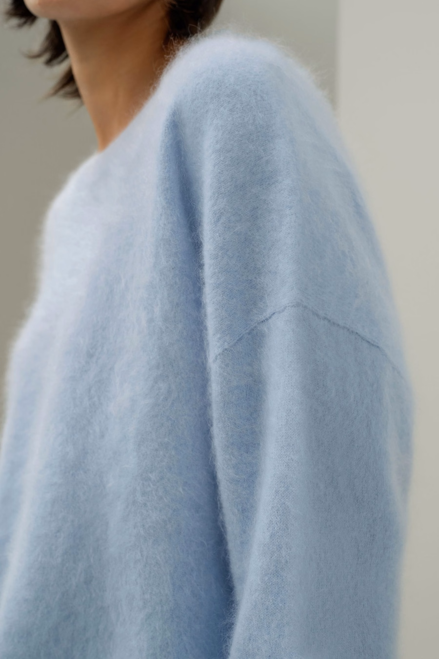 Entspannter Cashmere-Pullover mit fallenden Schultern