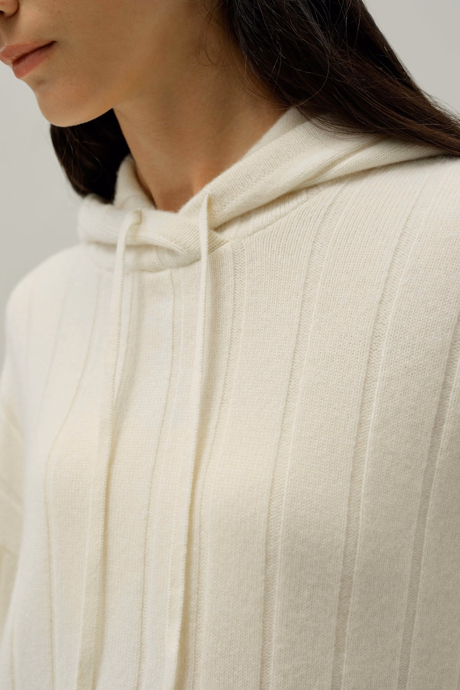 Gerippter Kapuzenstrickpullover