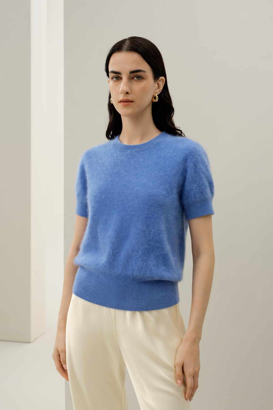 Gebürsteter Kaschmir-Pullover mit kurzen Ärmeln