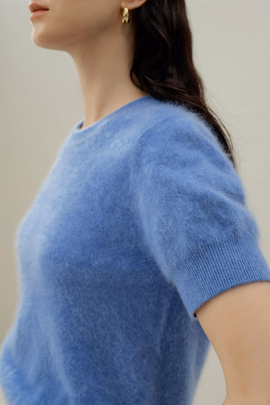 Gebürsteter Kaschmir-Pullover mit kurzen Ärmeln