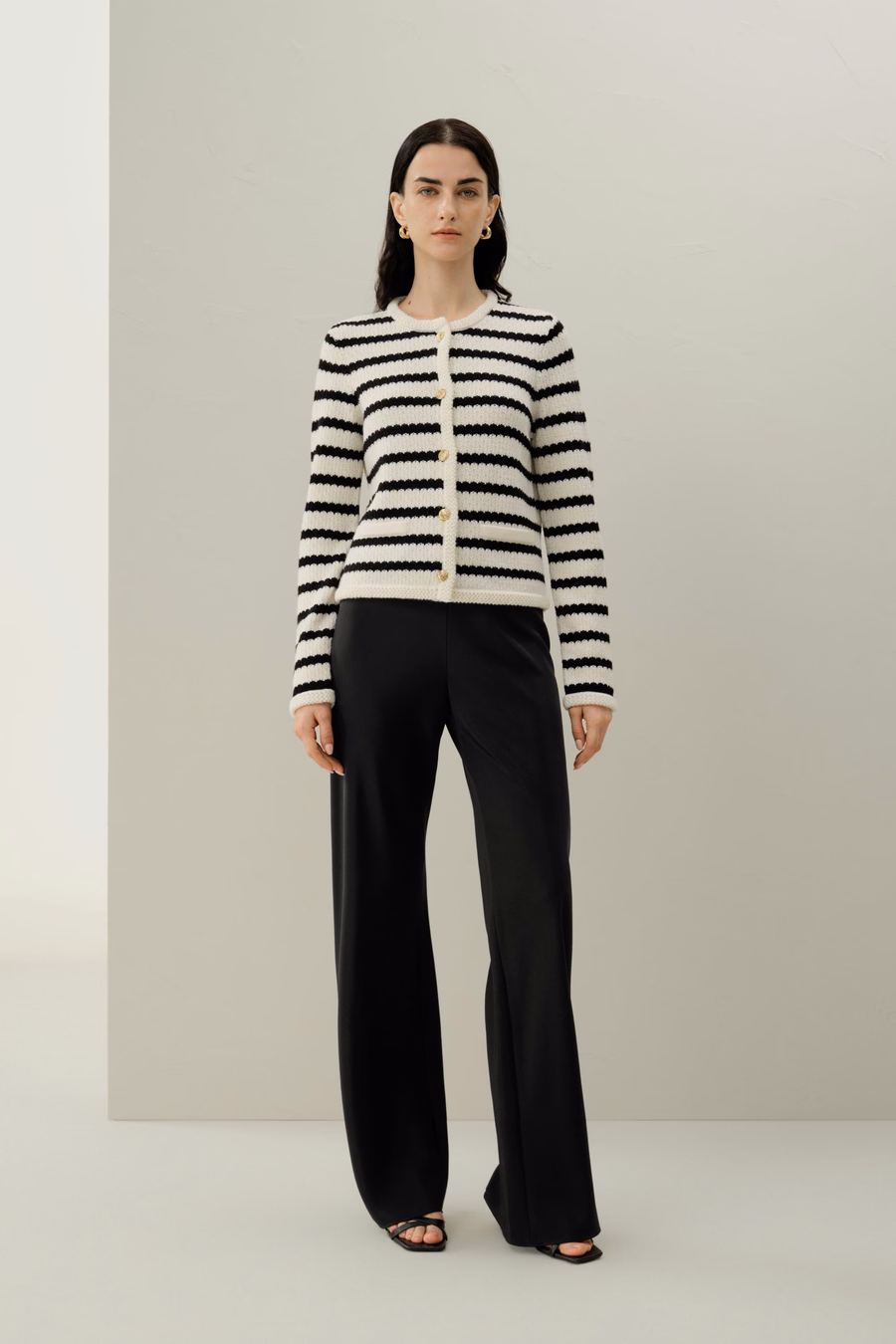 Gestreifter Crochet-Wollcardigan