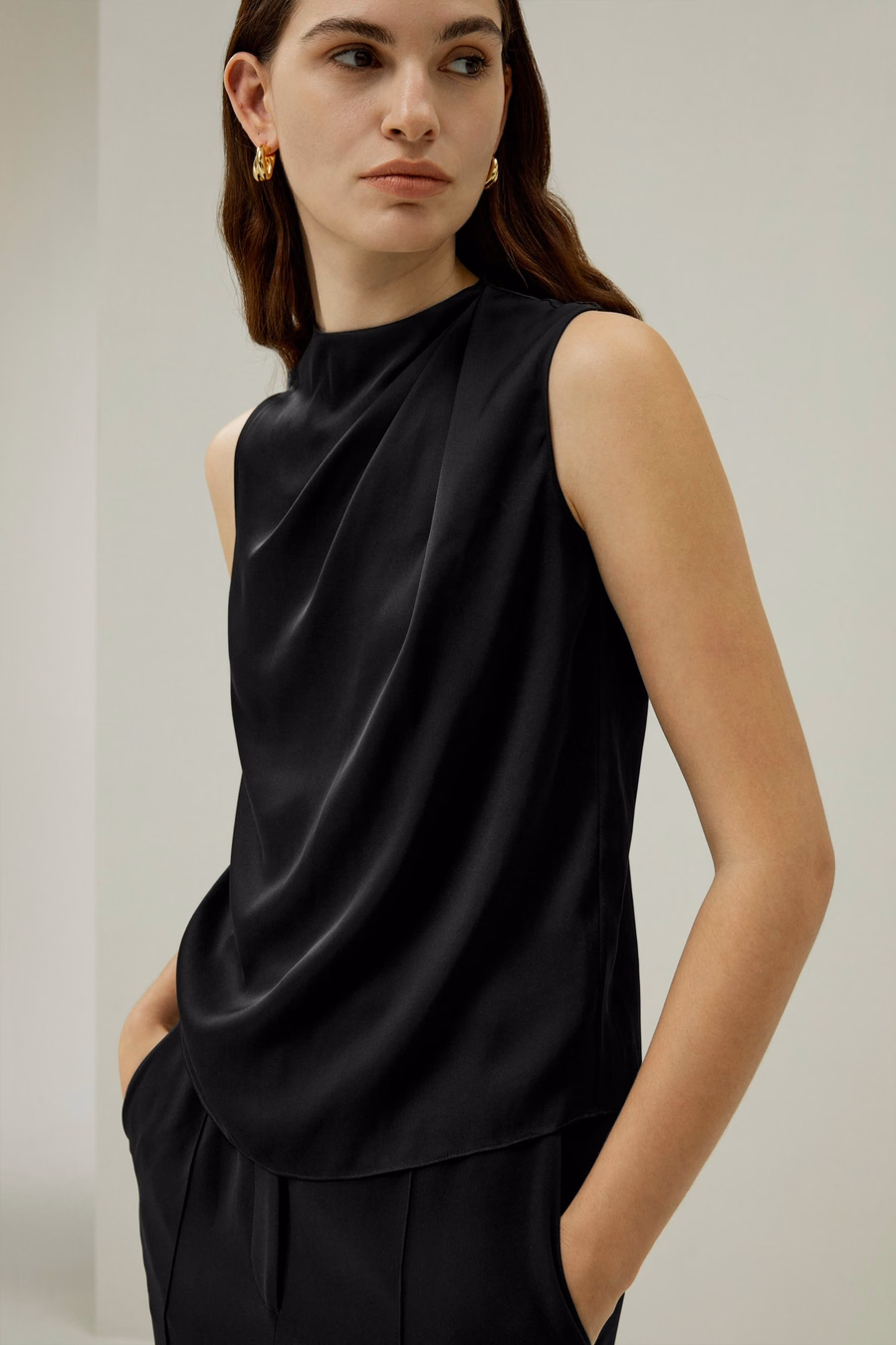 Ärmelloses minimalistisches Top