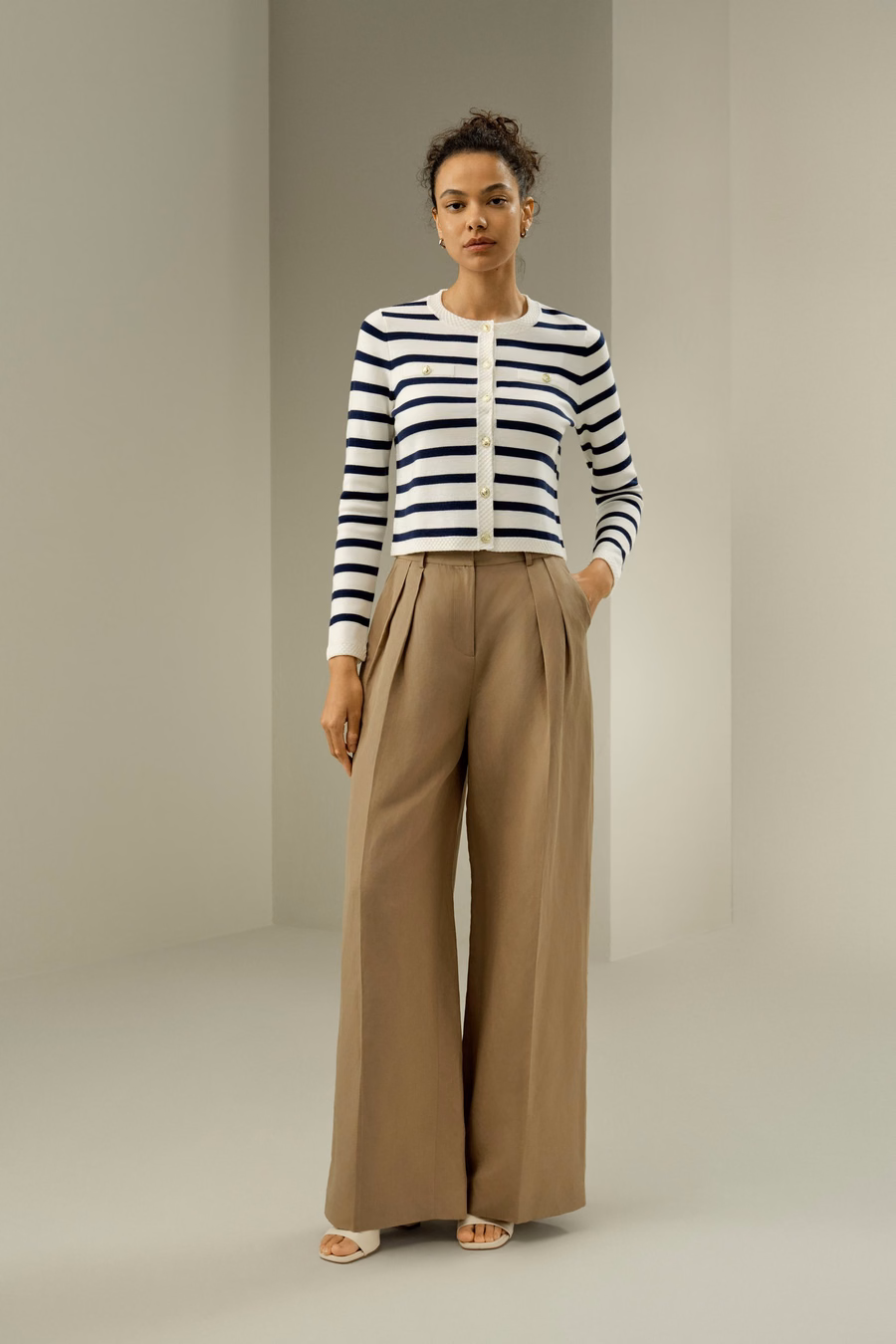 Front-gefaltete Seiden-Leinen-Mischhose
