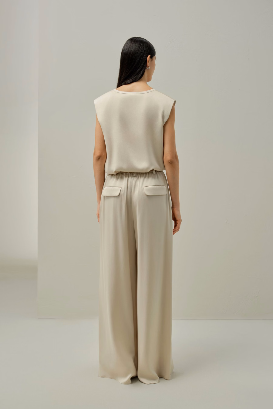 Seidensuede Ärmelloses V-Neck Top