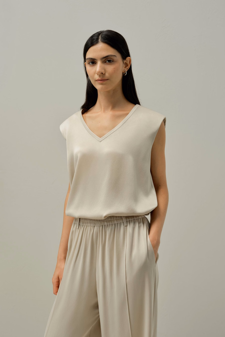 Seidensuede Ärmelloses V-Neck Top