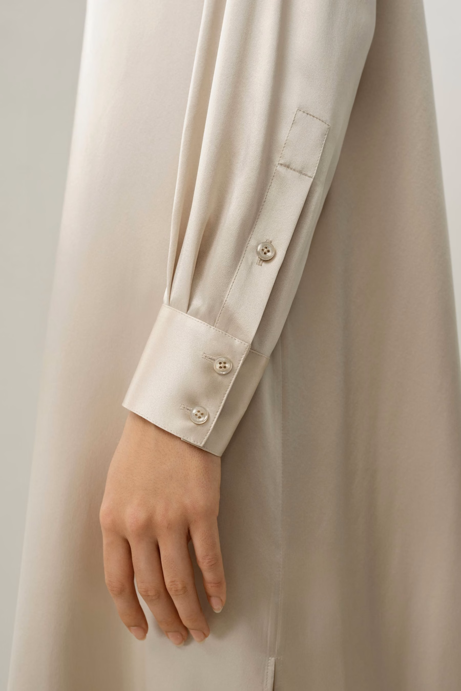 Seiden-Charmeuse Hemd-Kleid