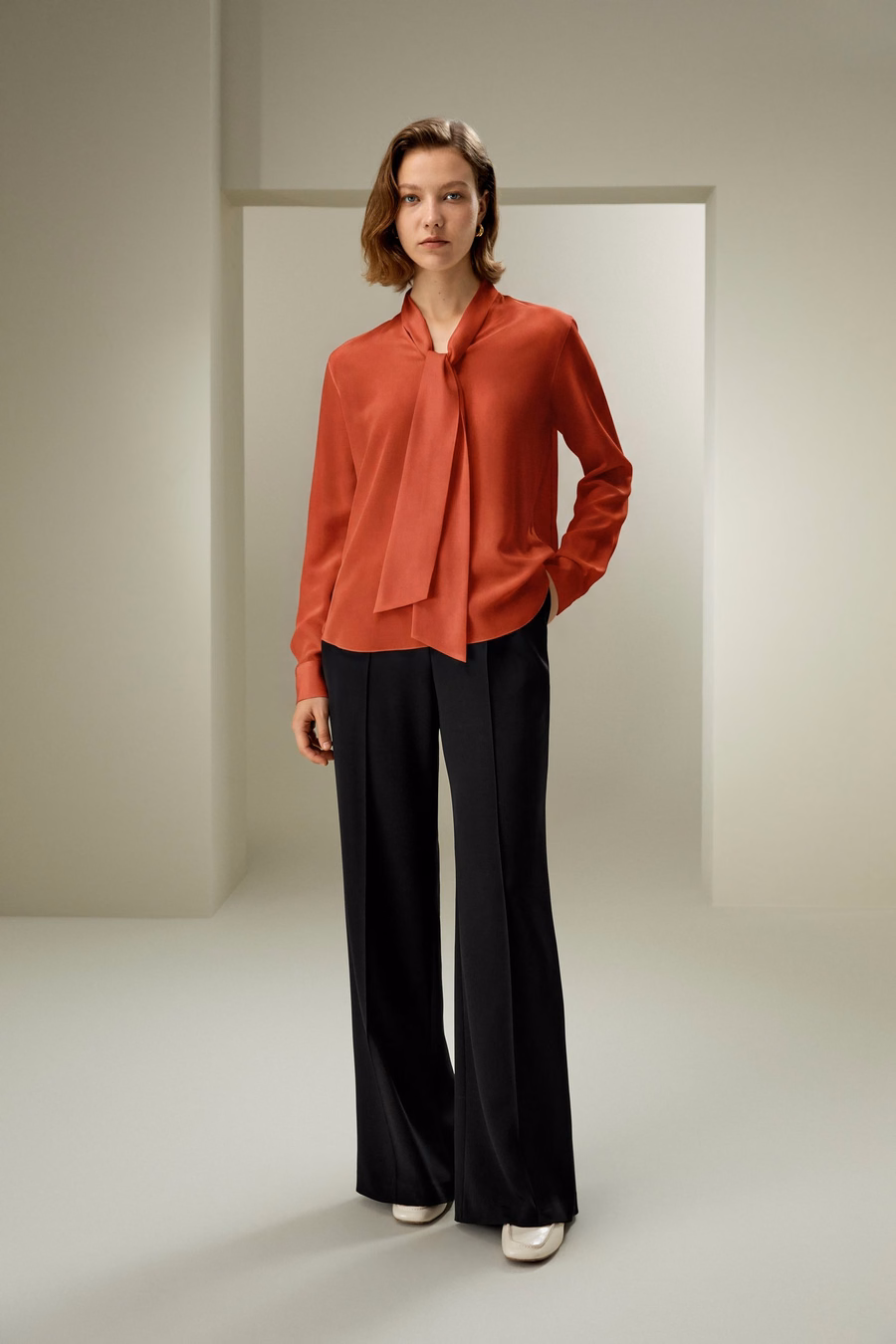 Seiden-Fliege-Bluse