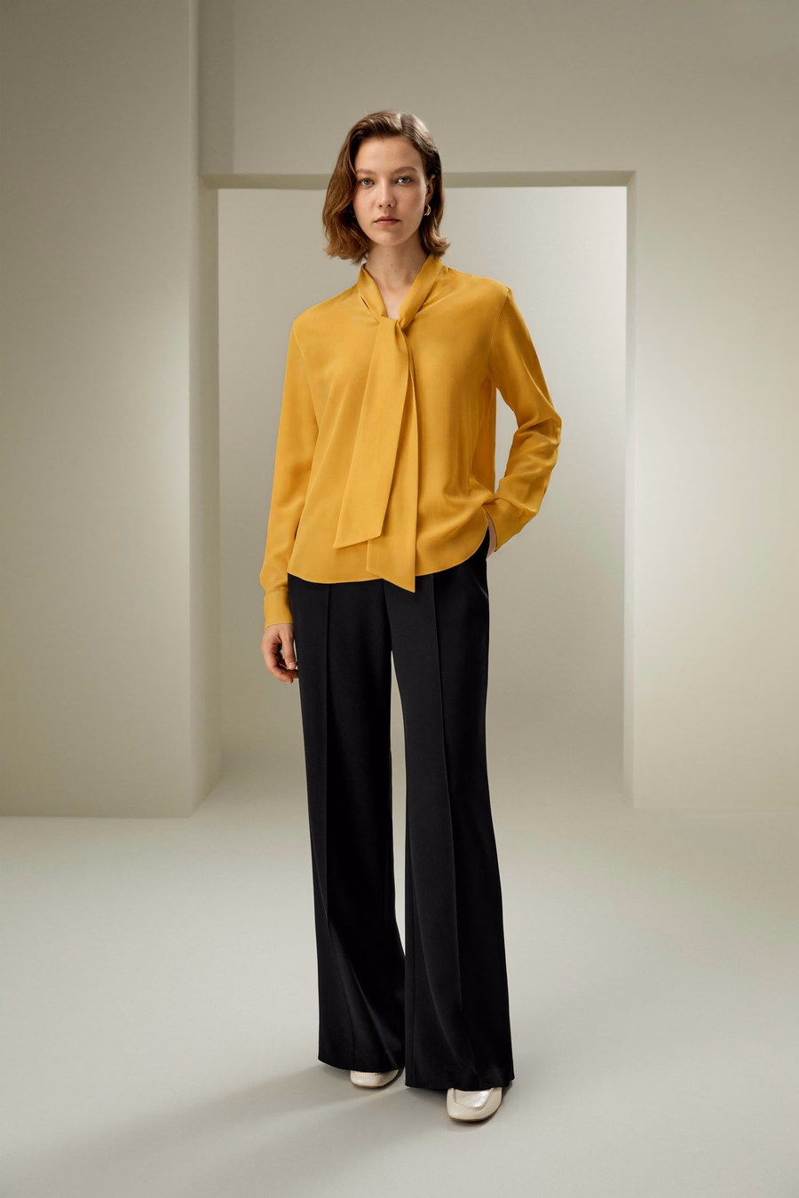 Seiden-Fliege-Bluse
