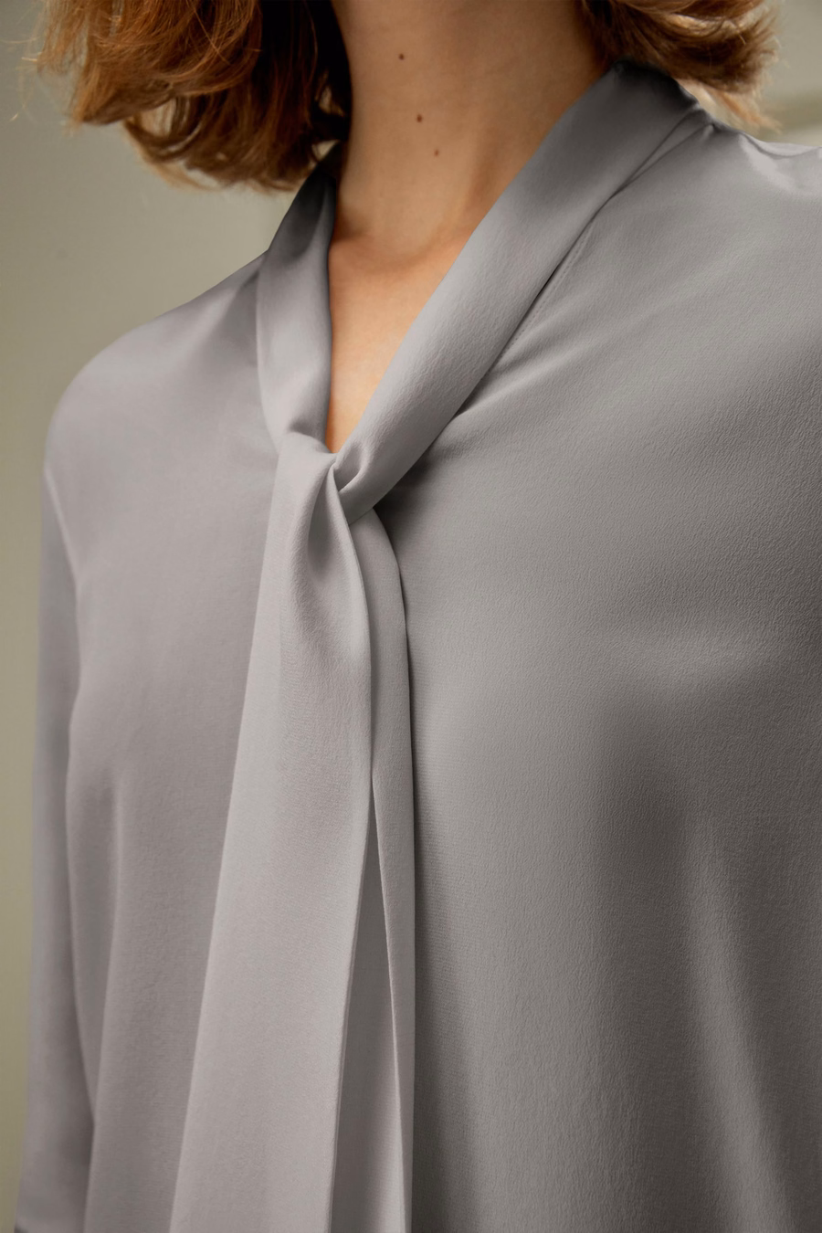 Seiden-Fliege-Bluse