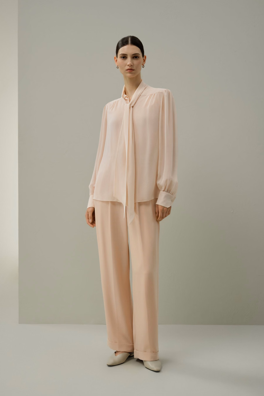 Fliege Seiden-Jasmin-Bluse