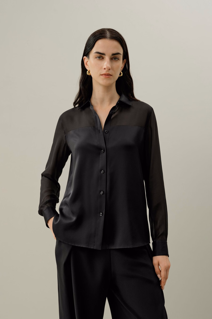 Knopfleiste Seidenorganza-Hemd