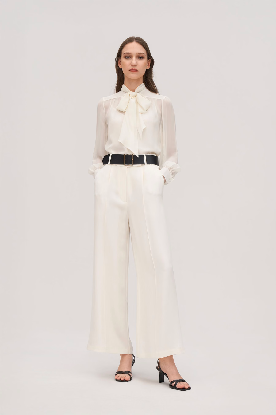 Fliege Seiden-Jasmin-Bluse