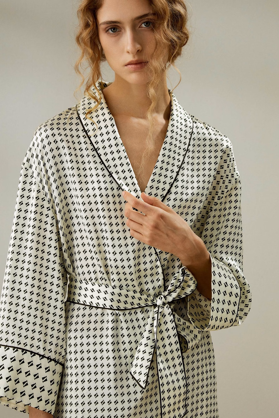 Pena-Robe mit Hose