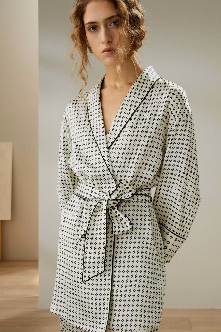 Pena-Robe mit Hose