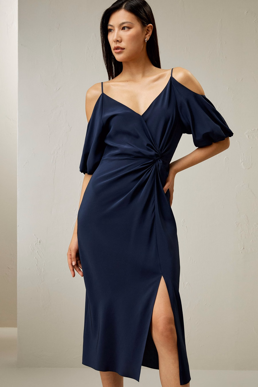 Kalt Schulter Seidenkleid