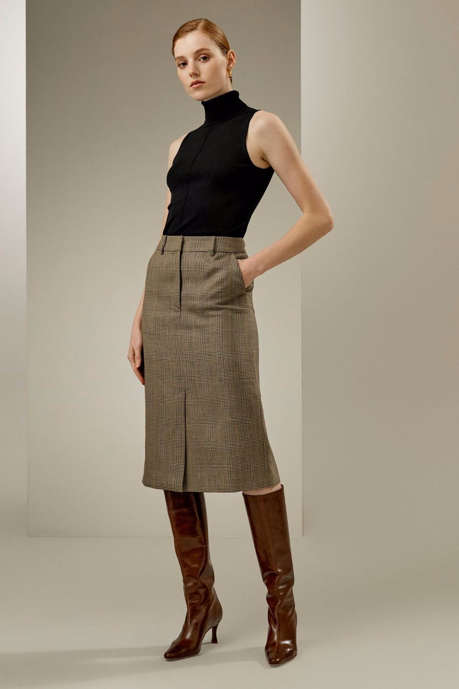 Silk Knitted Turtleneck Sleeveless Top