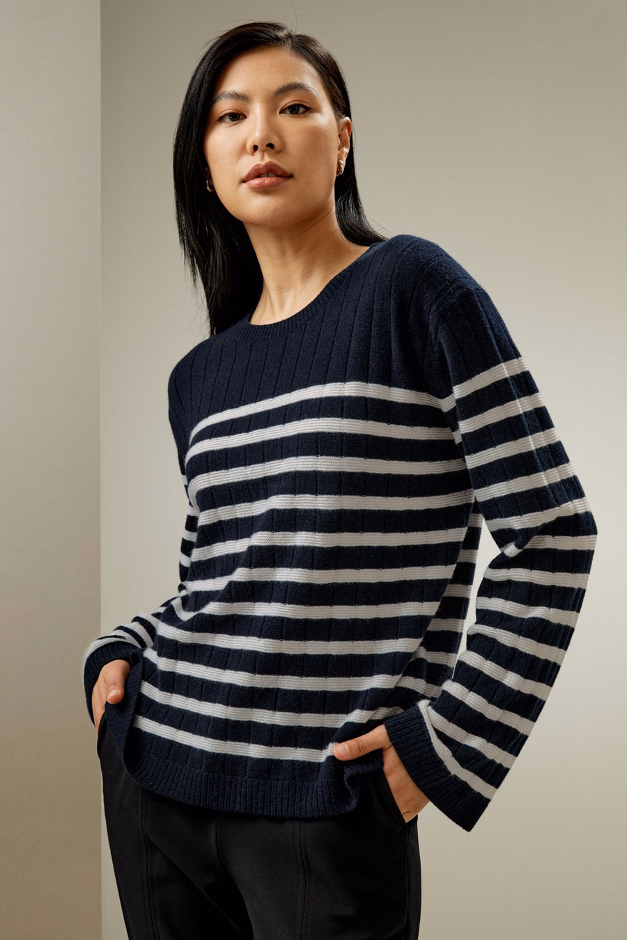 Drop-Shoulder gestreifter Cashmere-Pullover