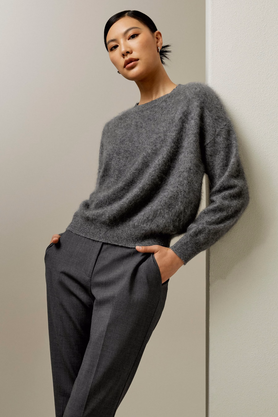 Entspannter Cashmere-Pullover mit fallenden Schultern