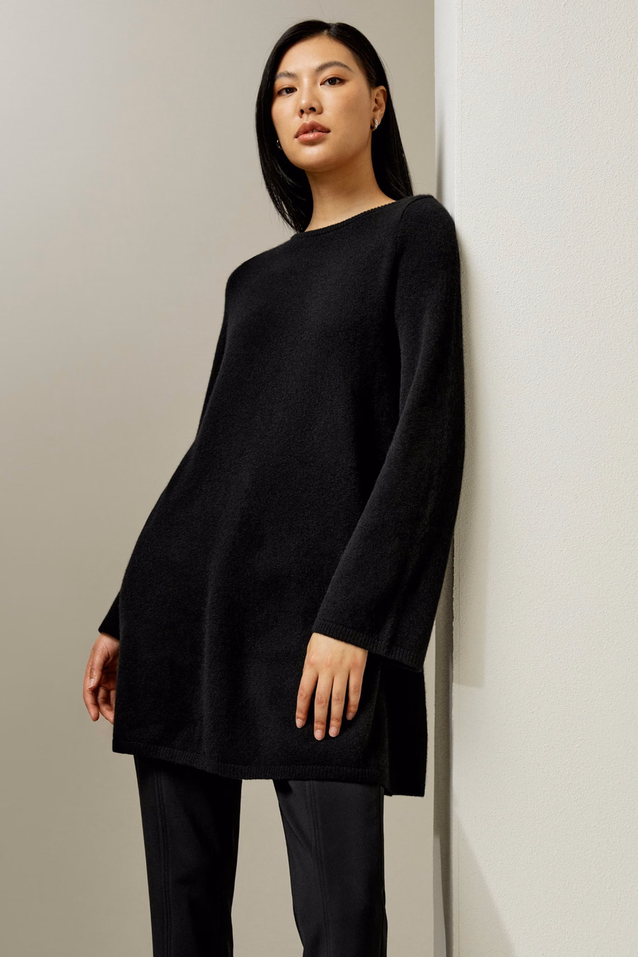 Mittellanger Kaschmir-Pullover