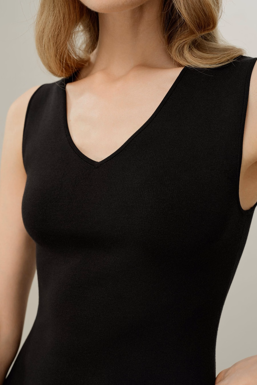 Soleil Seiden-Viskose Strick V-Ausschnitt Kleid