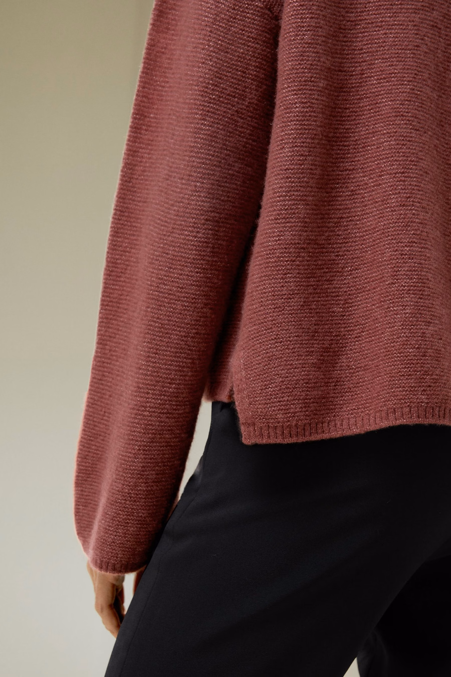 Entspannt geschnittenes Sweatshirt aus Seiden-Kaschmir-Mischung mit überschnittenen Schultern