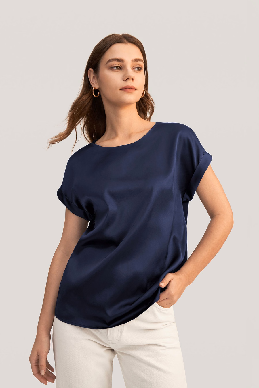 Short Sleeves Round Neck Silk Tee