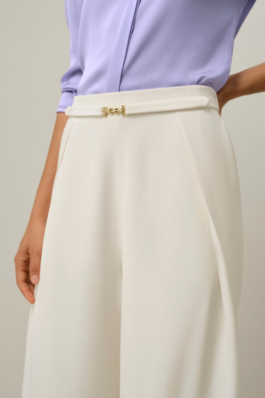 Schwere Seidencrepe-Hosen mit weitem Bein