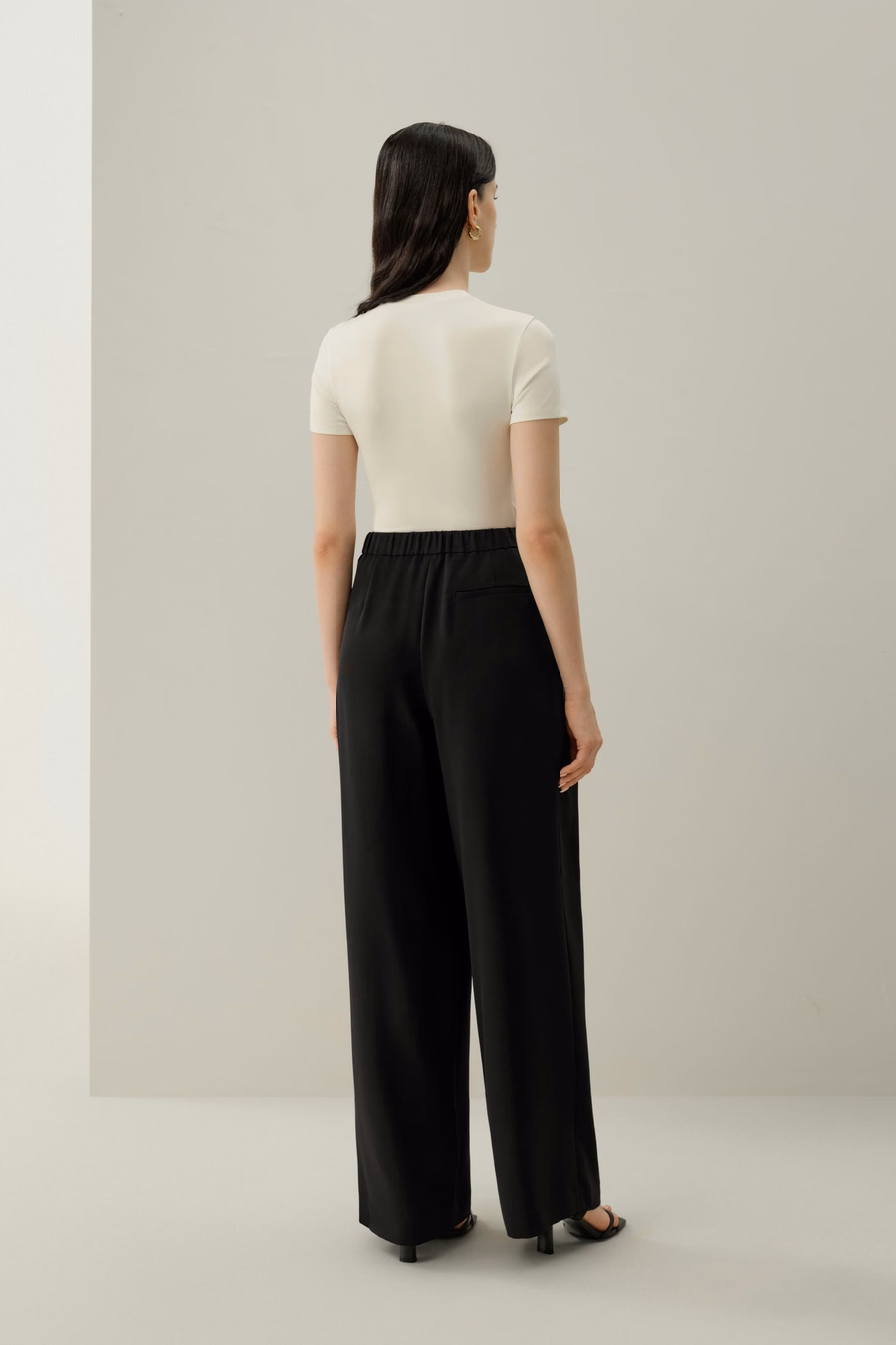 Stretch-Schwere Seidencrepe-Hose mit weitem Bein
