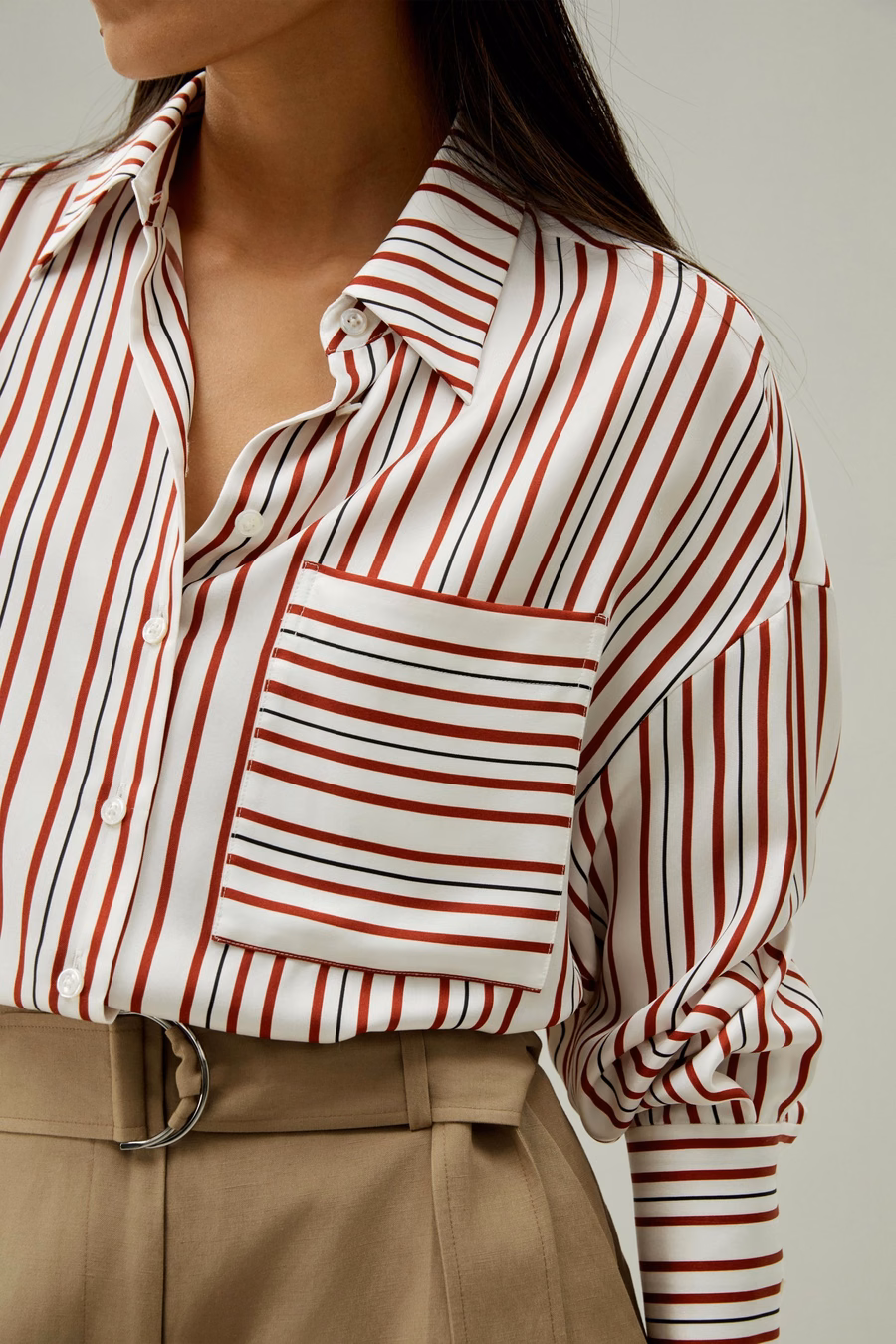 Oversized gestreiftes Seiden-Twill-Hemd