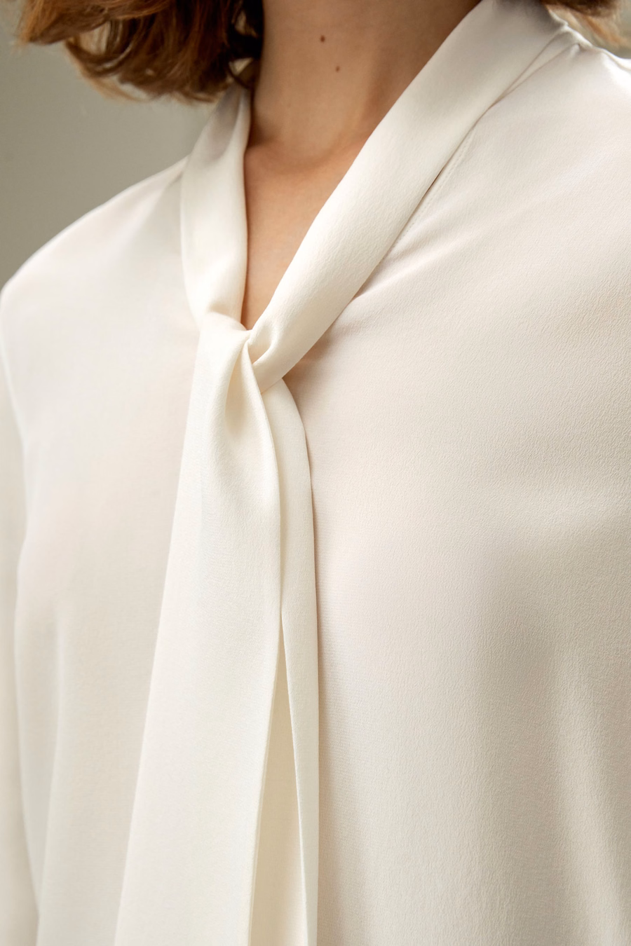 Seiden-Fliege-Bluse