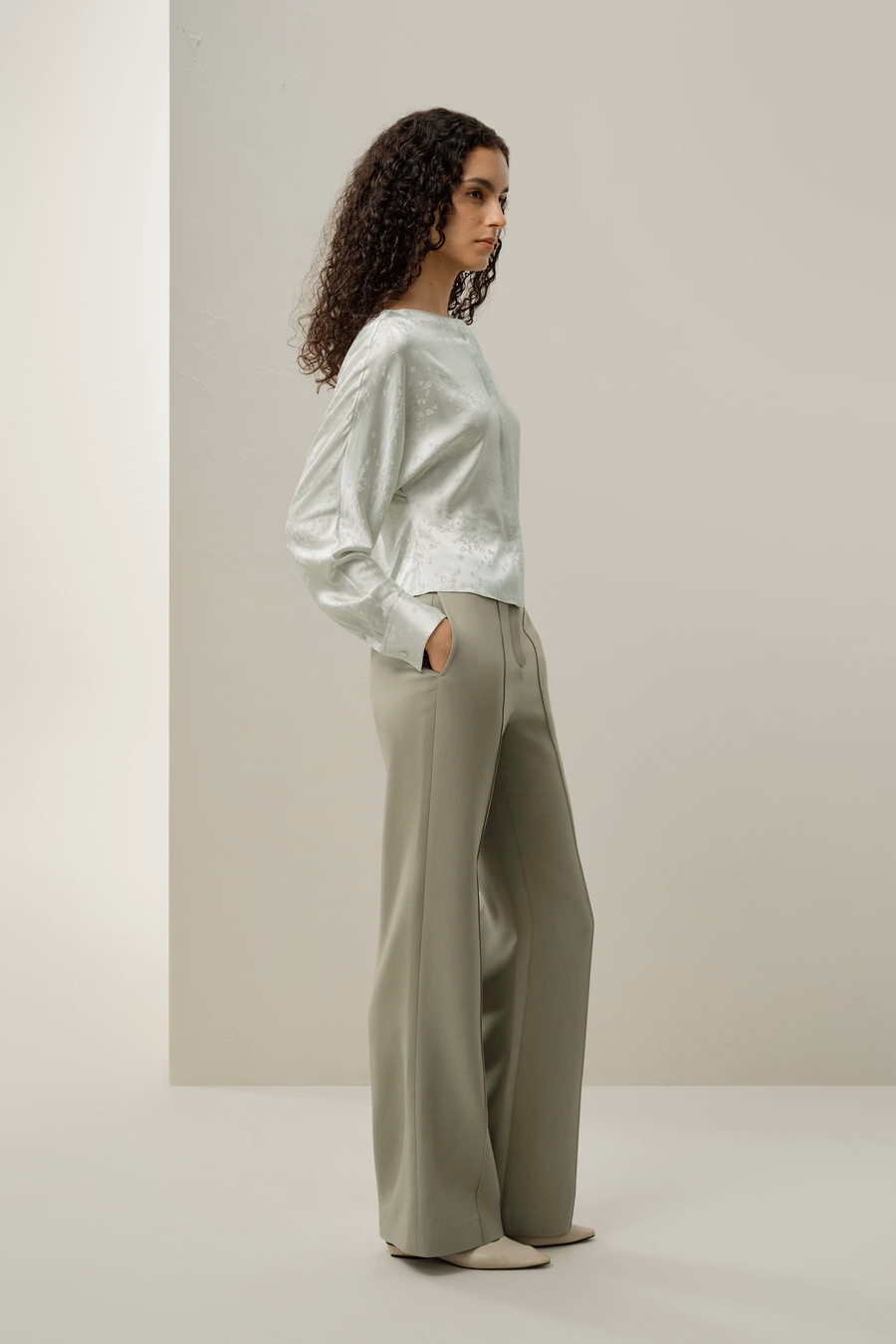 YING Jacquard-Seidenbluse