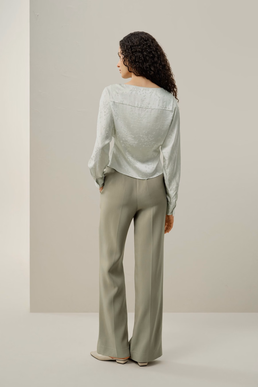 YING Jacquard-Seidenbluse
