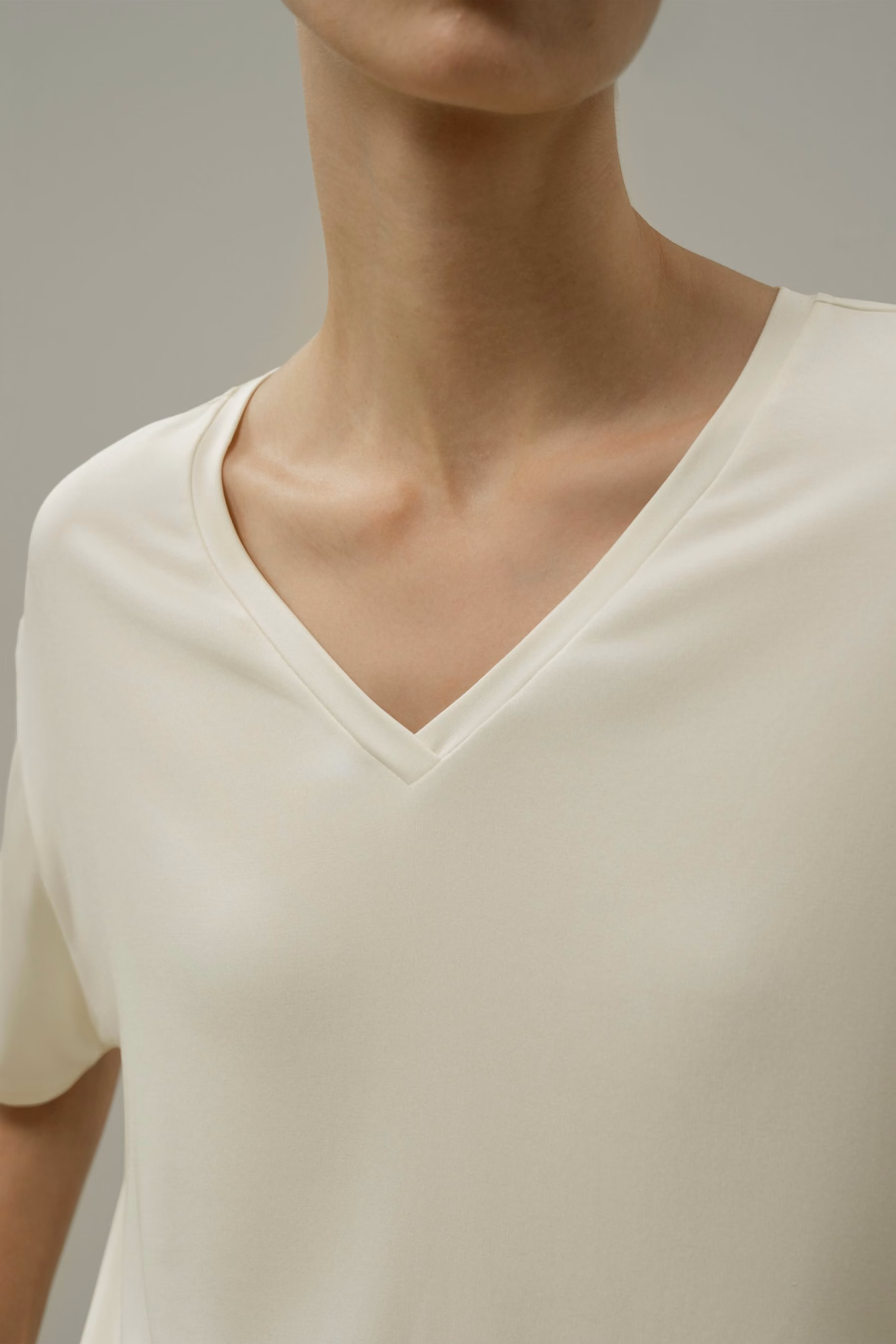 Seidenbreeze Jersey Basic V-Ausschnitt T-Shirt