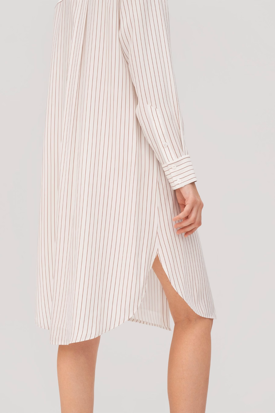 Gestreiftes Freesien-Hemdkleid